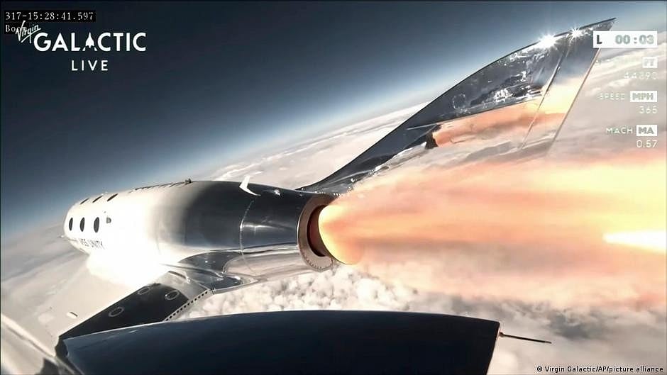 Virgin Galactic completes first commercial 'space flight'