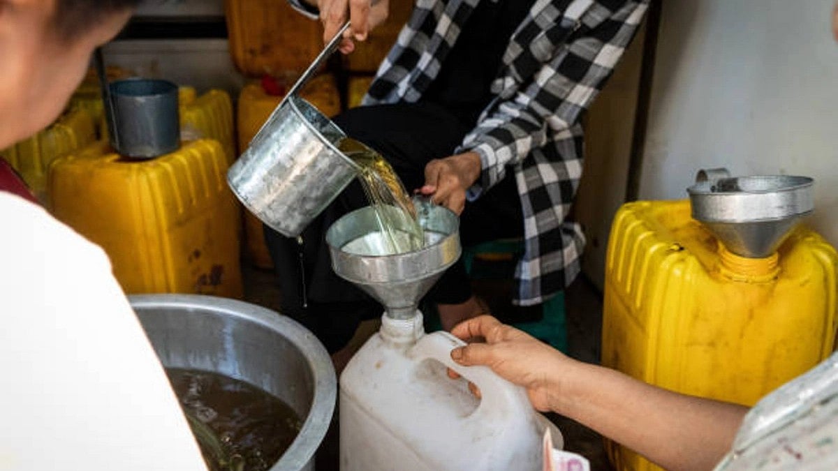 Govt cuts import duty on refined soybean & sunflower oils to 12.5 pc