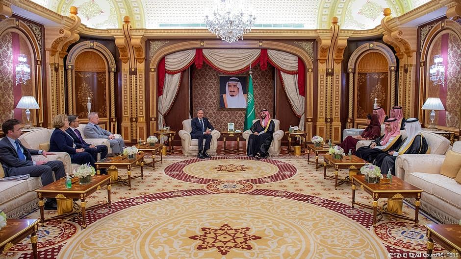 Blinken visits Saudi Arabia to work on strained ties