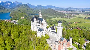 Neuschwanstein to bid for UNESCO status after referendum (photo: DW)