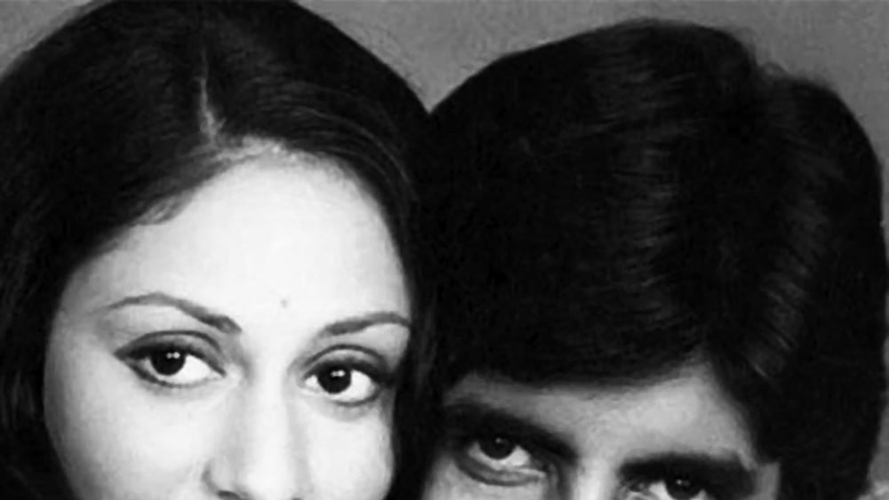 Amitabh Bachchan and Jaya Bhaduri became a couple on 3 June 1973. (Photo courtesy: Bollywoodshaadis.com)
