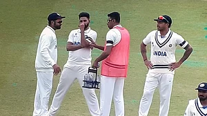 The Indian Cricket team players at WTC (photo courtesy @The_Karthik/Twitter)