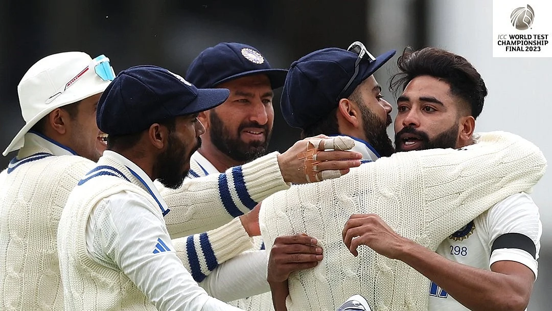 The Indian team celebrates after two wickets in an absorbing first session on day one of the WTC final on Wednesday, June 7, at The Oval, London. (photo courtesy: @ICC/Twitter)