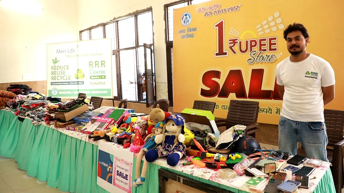 A Rupee Store (photo courtesy @MCChandigarh/Twitter)