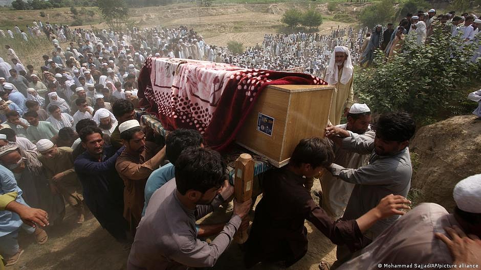 Death toll rises as families bury their dead (Photo: NH File Photo)