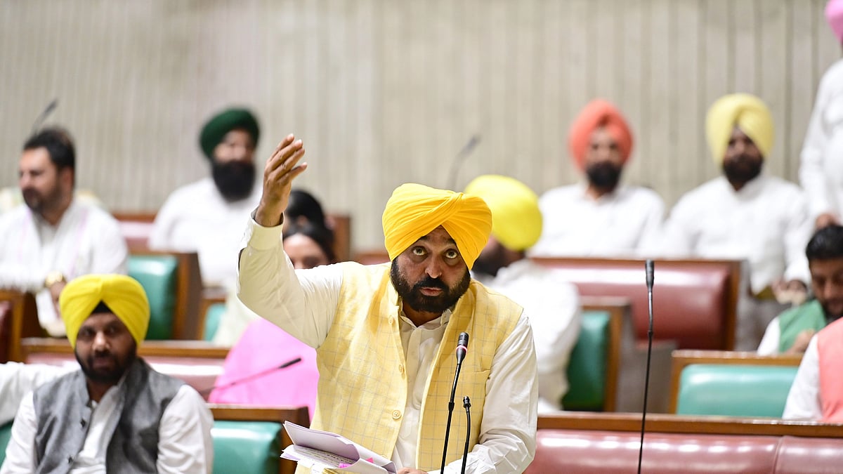 Punjab govt to crackdown on illegal travel agents