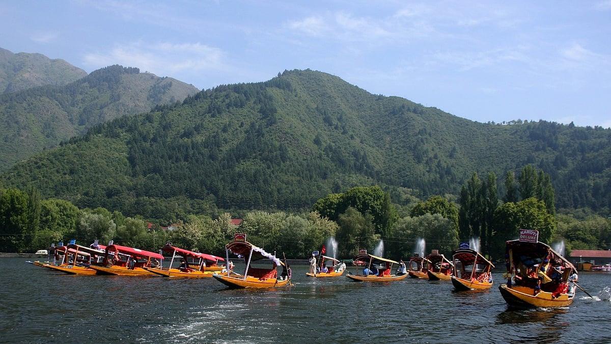 Congress demands desilting of Jhelum river, Dal, Wular lakes to prevent flooding in Srinagar
