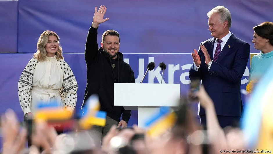 Zelenskyy thanked Nauseda for Lithuania's, "clear, honest and courageous position" (Photo: DW)