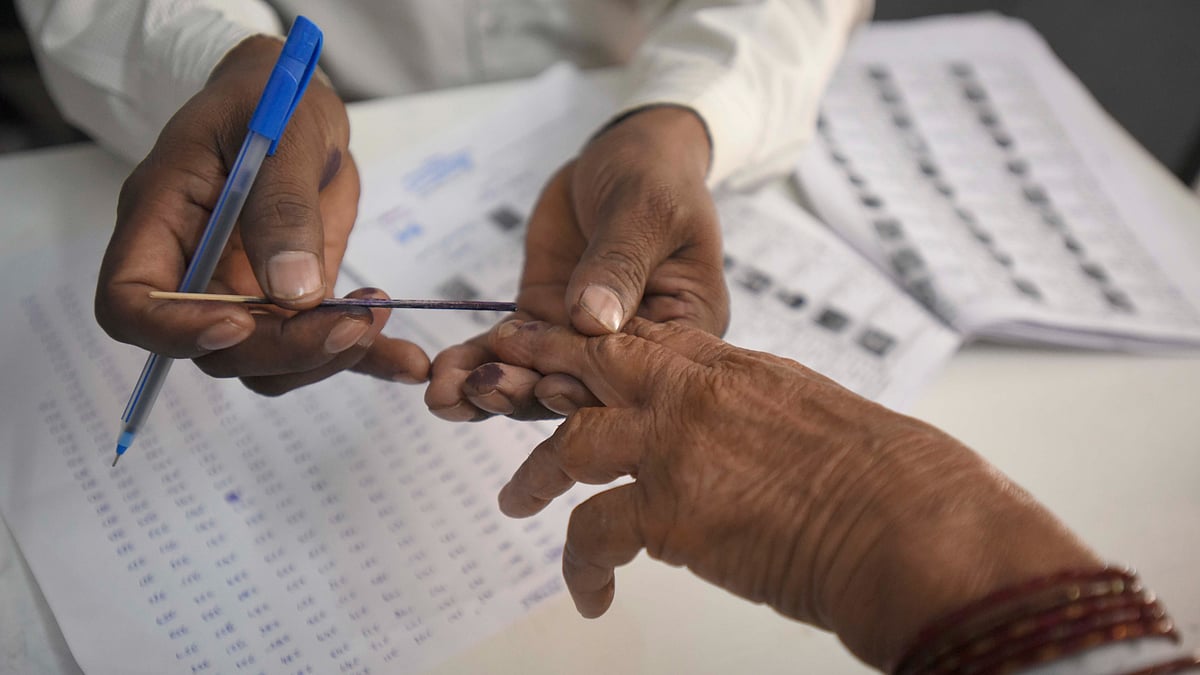 9 people killed as rural West Bengal votes in panchayat elections