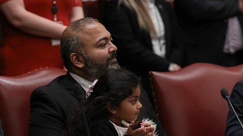 Indian-American NY Senator set to run for Congress