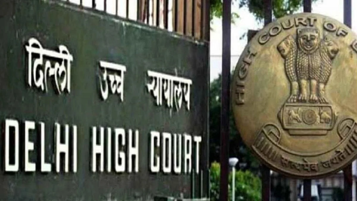 Representative image of Delhi High Court entrance with Ashoka capital emblem (photo: IANS)