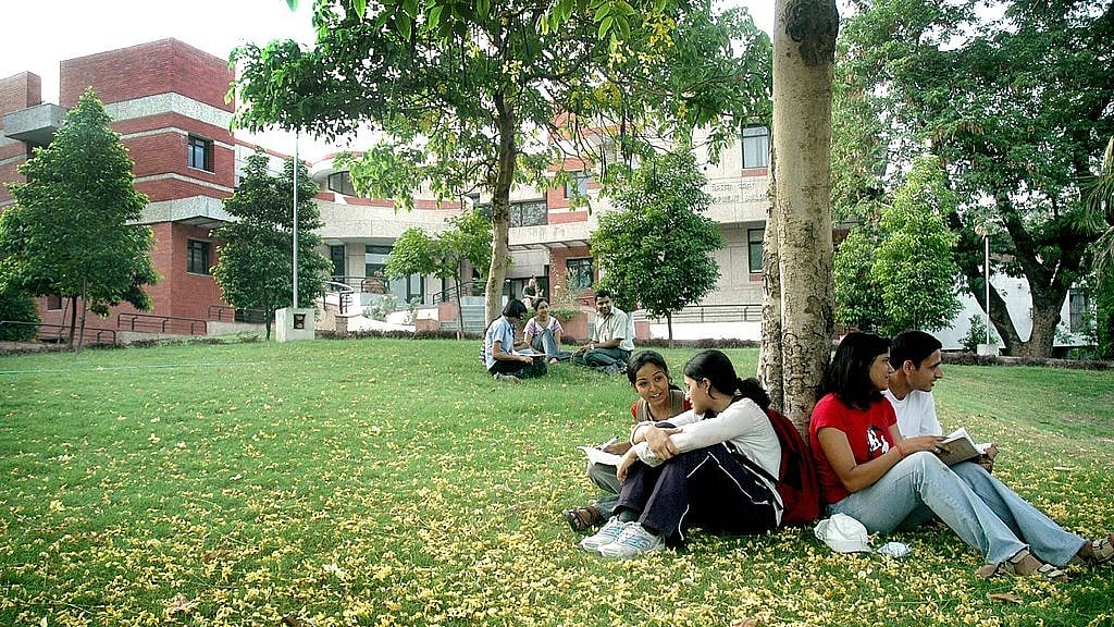 IIT Kanpur now has a Hindi publication division