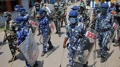 Deployed police and central forces in West Bengal (Photo: IANS)