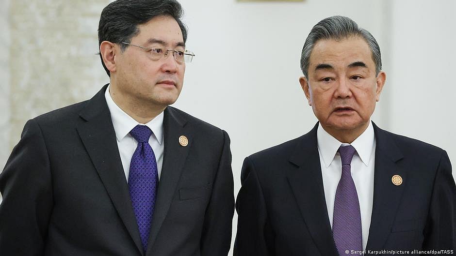 Qin Gang (left) and Wang Yi (right) (Photo: DW)