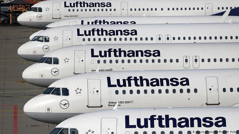 Lufthansa cabin crew to strike on Sunday