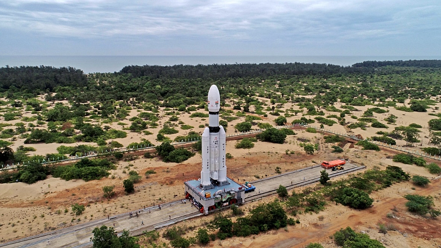 Chandrayaan-3 mission being moved to launchpad on LVM-III. (photo: ISRO)