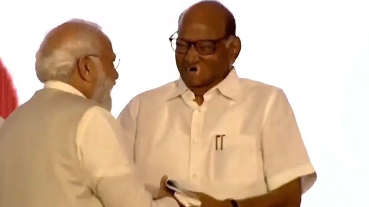 Sharad Pawar takes a dig at PM Modi while handing him the Lokmanya Tilak award