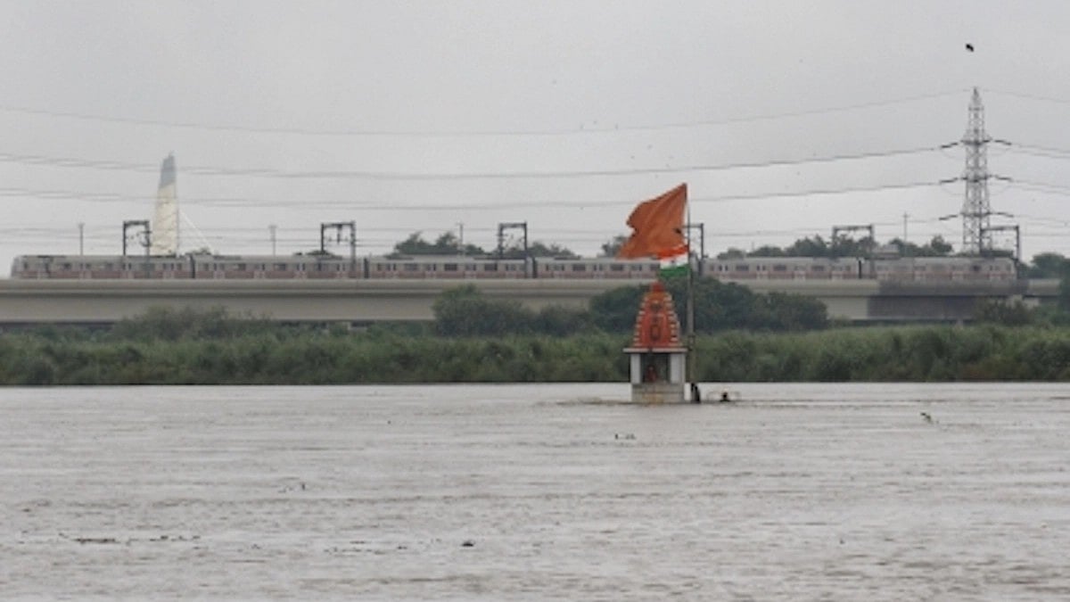 Yamuna again breaches danger-mark in Delhi, reaches 205.39 mt