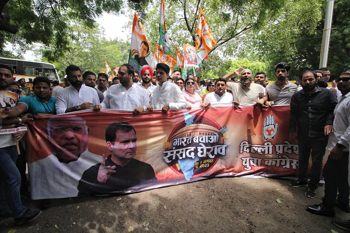 Photo Story: Youth Congress holds protest against Modi govt over Manipur violence