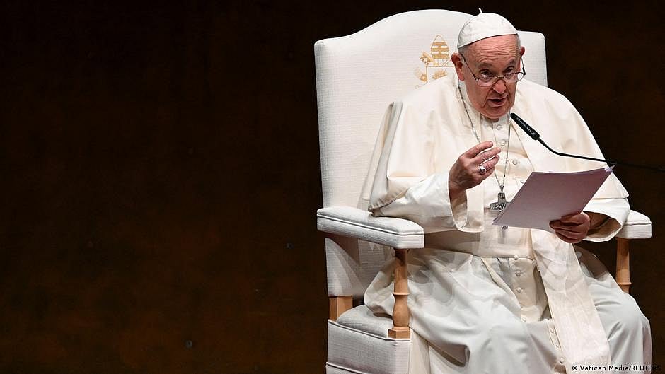Pope Francis decries church's 'rigid ideological positions'