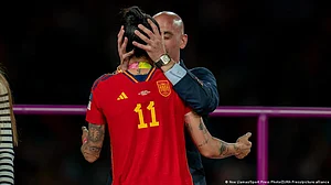 Women's football: A 'euphoric and consensual' kiss? She says no