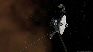 Voyager 2: NASA restores contact with spacecraft