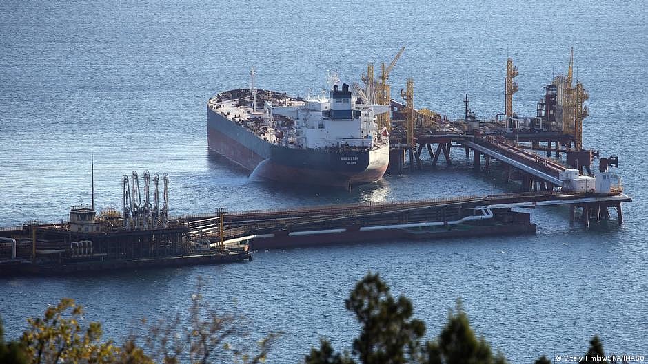 Ukraine updates: Russia fends off strike on Black Sea base