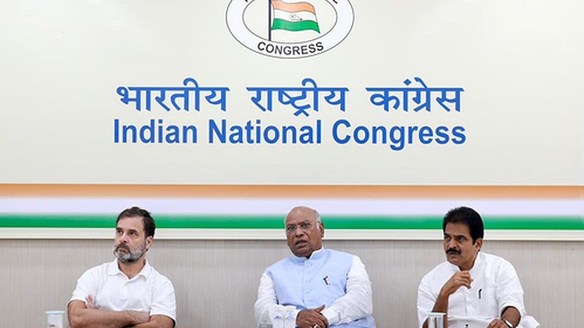 Congress leader Rahul Gandhi with President Mallikarjun Kharge and General Secretary (organisation) KC Venugopal (Photo: IANS)