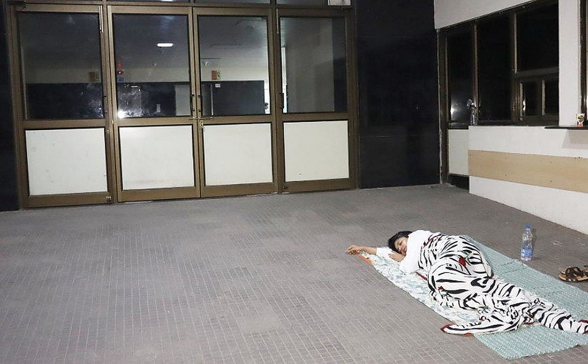 Police not allowing me to meet minor rape victim: DCW chief, continues dharna at hospital