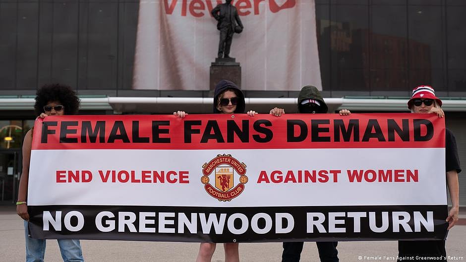 Manchester United fans protest Mason Greenwood return (Photo: DW)