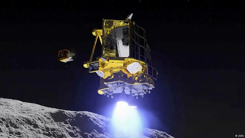 Japan's precision X-ray satellite the 'Moon Sniper' is looking to make its lunar landing — and the nation's debut on the moon (photo: DW)