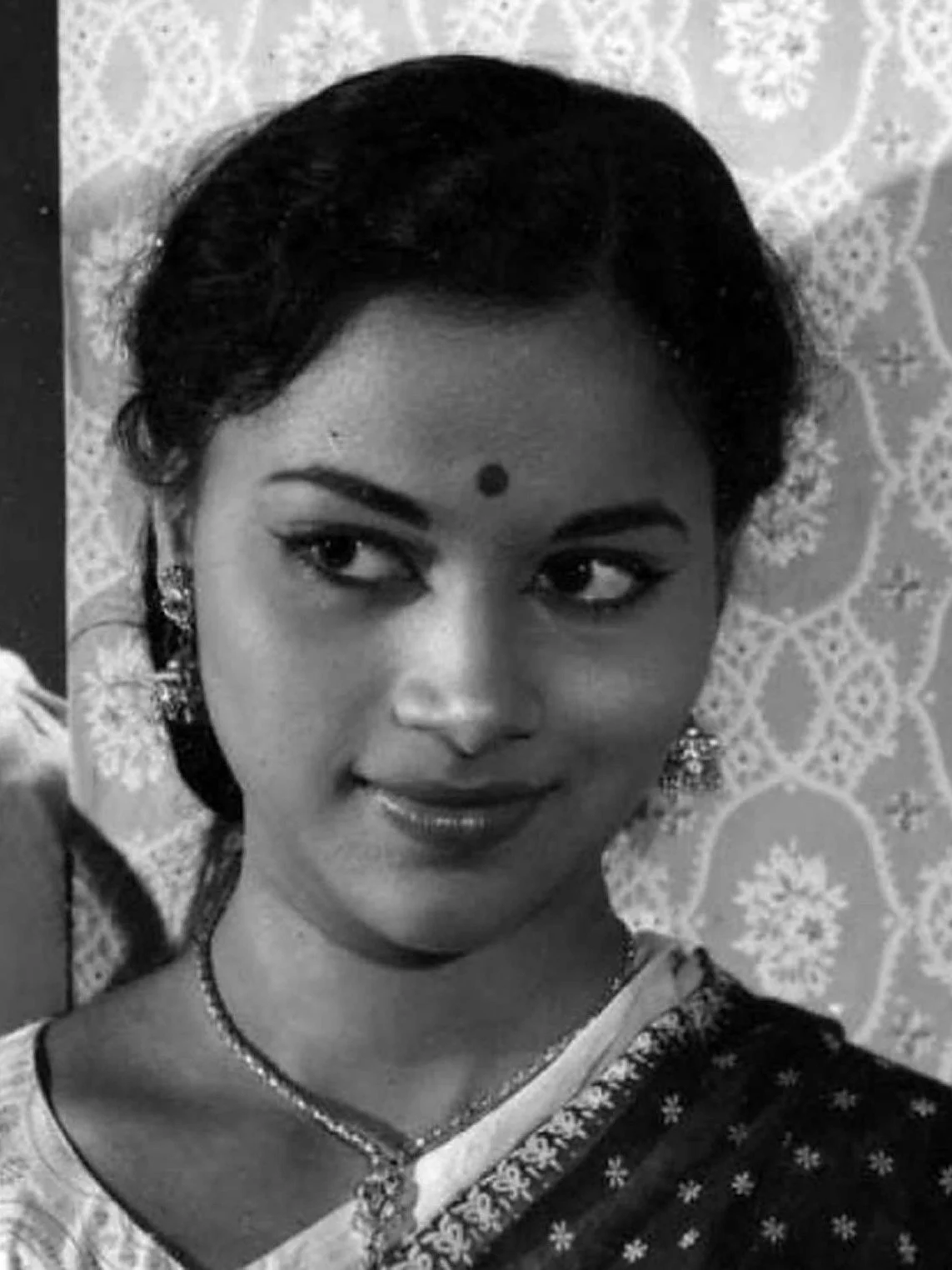Veteran actor Seema Deo (Photo Courtesy: IMDb)
