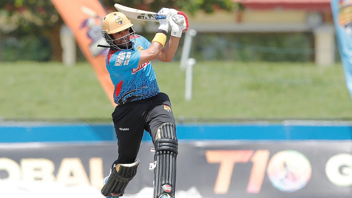 Cricketer Robin Uthappa in full flow at the T10 League (photo: US Masters T10 League)