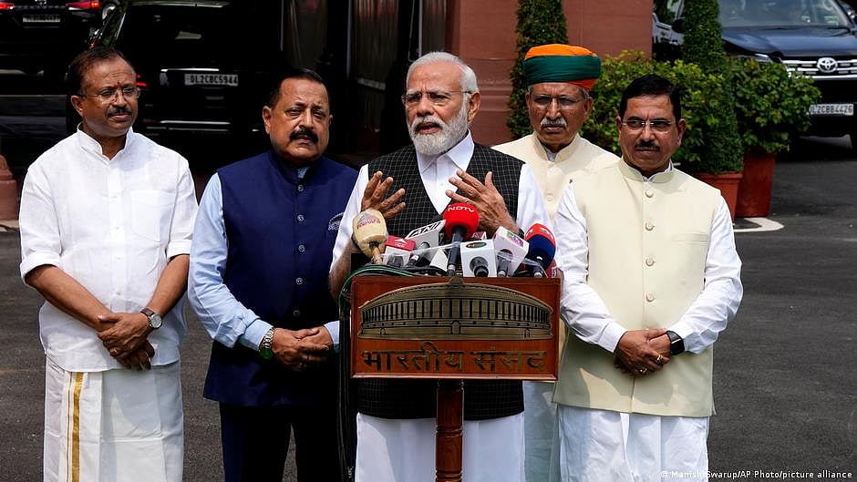 The no-confidence motion was set forth by a new grand alliance of India's opposition parties led by the Congress party (Photo: DW)