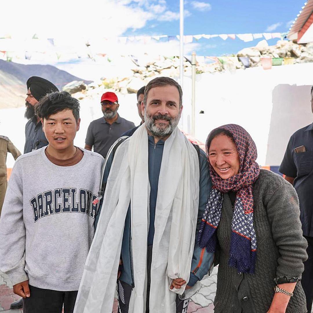 Locals responded with warmth and welcome wherever he went (photo: Indian National Congress)