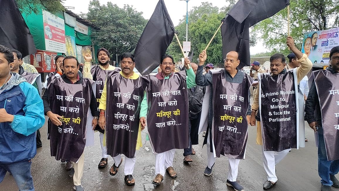 Congress-led INDIA stages massive demonstration during PM Modi's Pune visit