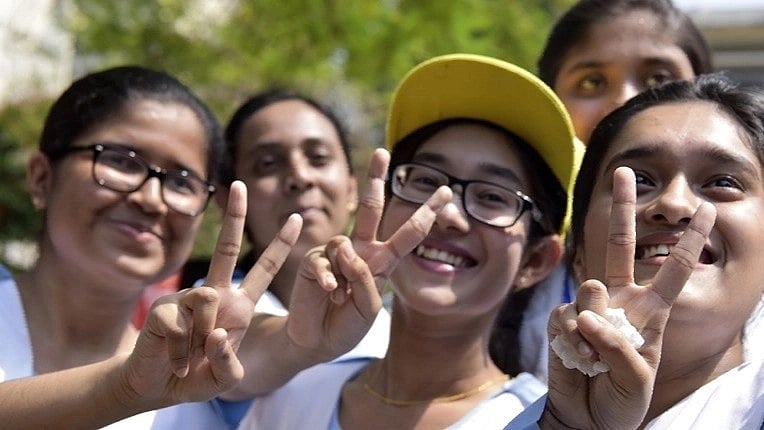 US-bound students advised to be careful what they post online