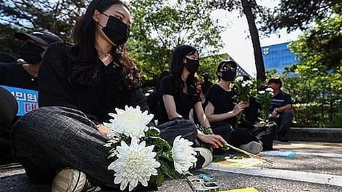 Seoul's teachers will be seen rallying in unprecedented numbers, asking for an end to school violence and better protection of their rights (Photo: IANS)
