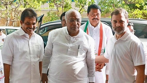 Congress leader Mallikarjun Kharge with Congress leader Rahul Gandhi (Photo: IANS)