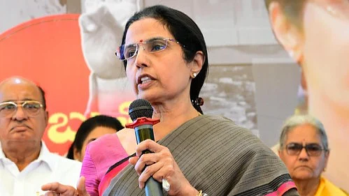 Former CM of Andhra Pradesh, Chandrababu Naidu's wife Nara Bhuvaneswari (photo: IANS)