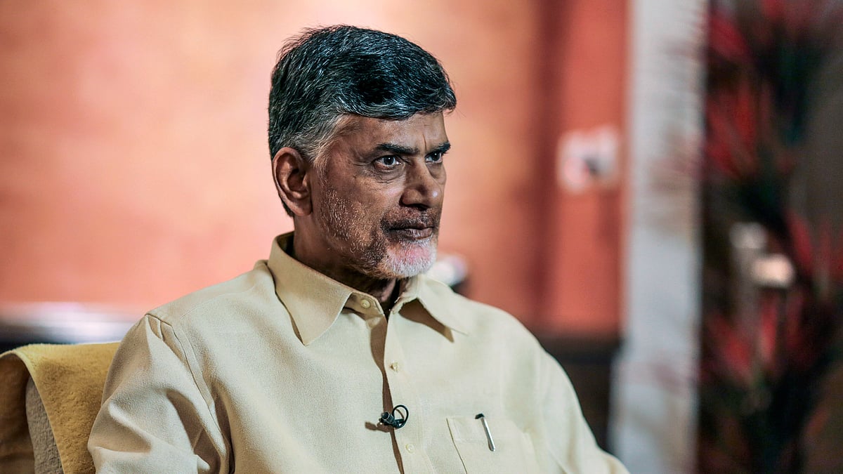 CID begins interrogation of TDP chief  Naidu in Rajamahendravaram jail