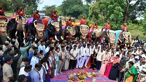Mysuru Dasara 2023: Majestic march of elephants begins in Karnataka (photo: IANS)