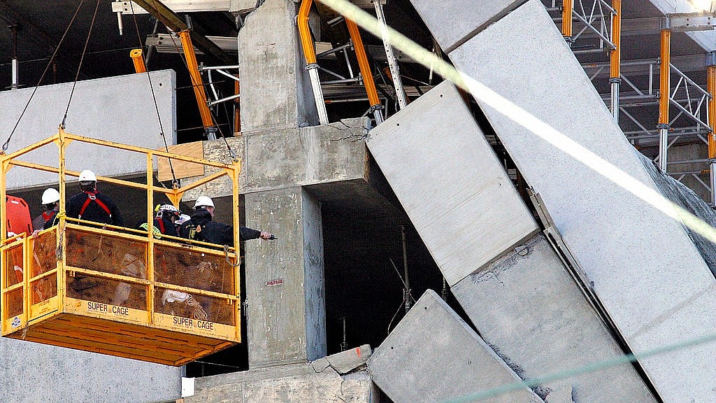 At least 7 killed as service lift crashes in 40-storey Thane building
