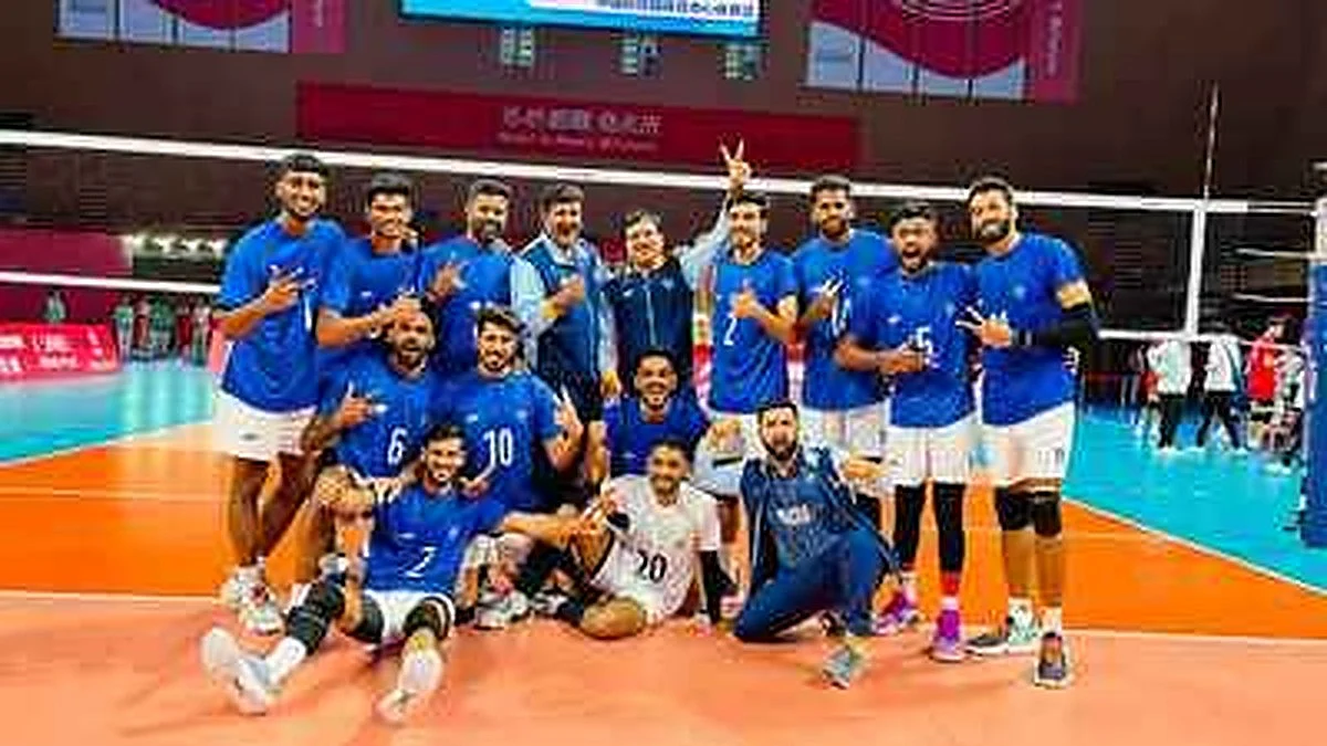 Indian volleyball team after their crucial win over Chinese Taipei on Friday. (Photo: IOA)
