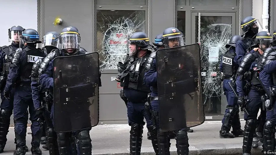 There was a heavy police presence in the French capital as Saturday's demonstrations began (photo: Bertrand Guay/AFP/Getty Images)