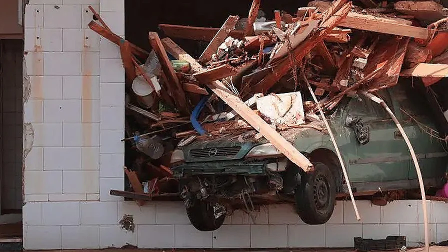 People are believed to be trapped in their homes, as rescue authorities survey damage after rains over the weekend (Photo: DW)