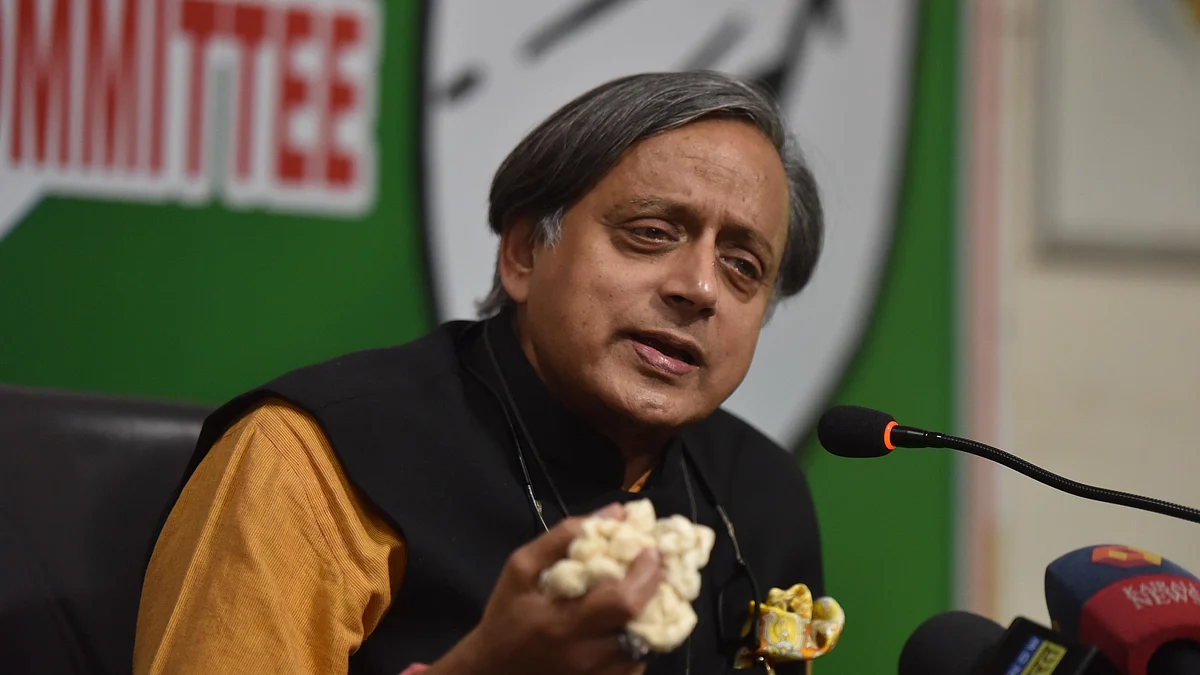 Congress MP Shashi Tharoor (photo: Sonu Mehta/Hindustan Times via Getty Images)