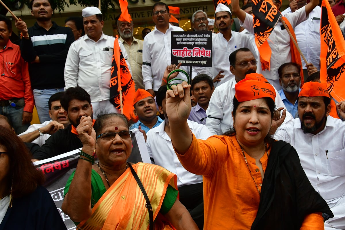 Sakal Maratha Samaj activists stage a protest in Mumbai's Dadar against the Jalna lathi charge on protesters (photo: Getty Images)