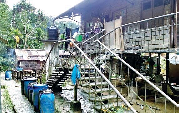 Post-tsunami
shelters at Rajiv Nagar