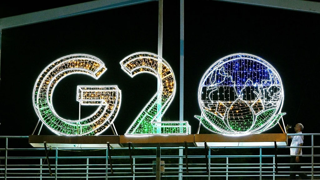 One of the street decorations with the G20 logo reflecting the Indian tricolour. Leaders from across the globe are going to gather in Delhi for the G20 Summit on 9–10 September (photo: Prakash Singh/Bloomberg via Getty Images)